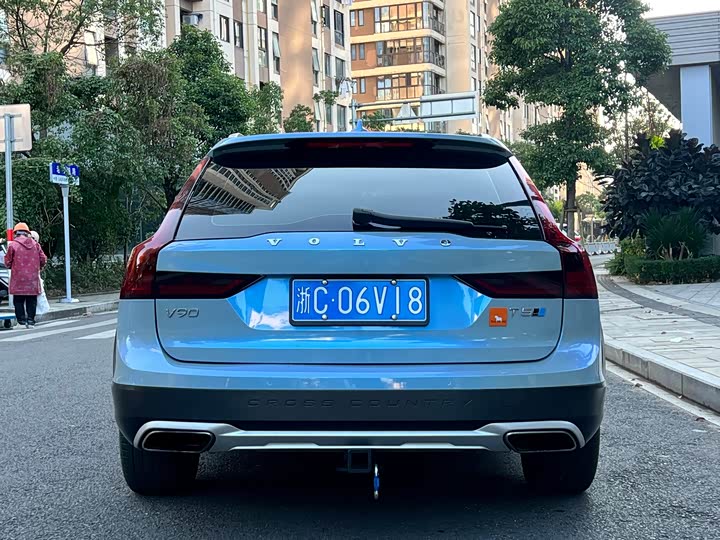 Volvo V90 2017 Cross Country T 5 AWD — фото 6