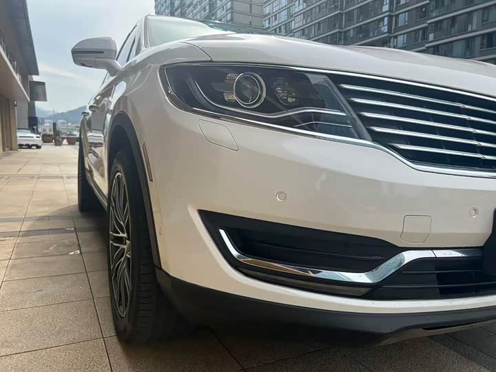 Lincoln MKX 2015 2.0 T 4 WD — фото 26
