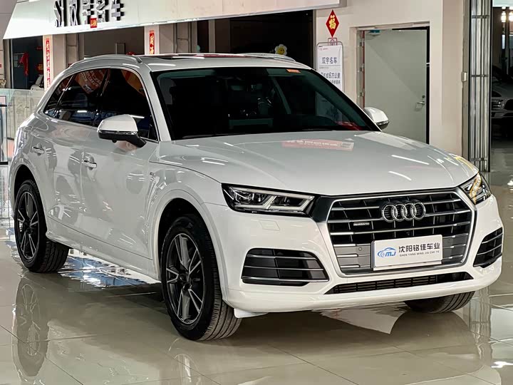 Audi Q5L 2018 40 TFSI V — фото 3