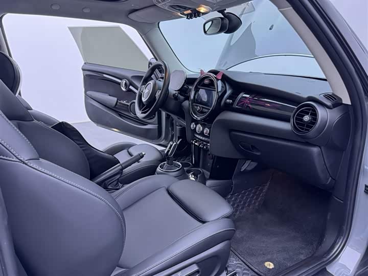 MINI Hatch — фото 11