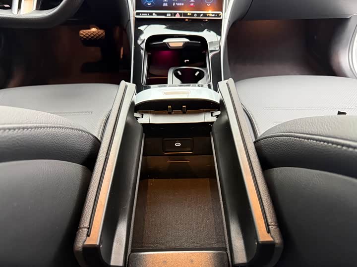 Mercedes-Benz C-Class 2023 C 260 L — фото 31