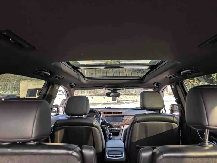Cadillac XT6 2021 28 T 4 WDLuxury — фото 18