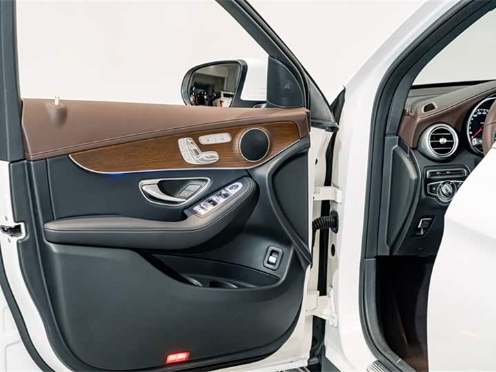 Mercedes-Benz GLC 2022 GLC 300 L 4 MATIC — фото 18
