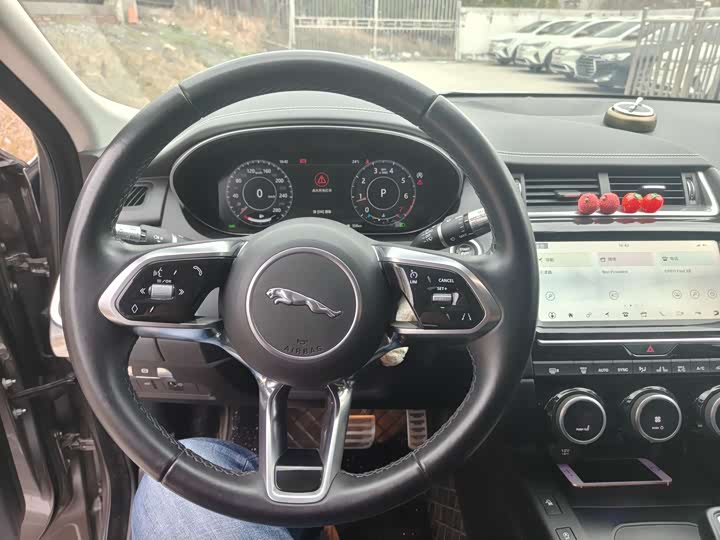 Jaguar E-PACE 2018 P 250 SE VI — фото 12