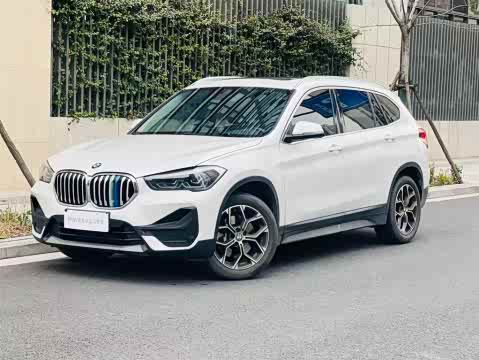 BMW X1 2022 s Drive 25 Li Leading — фото 17