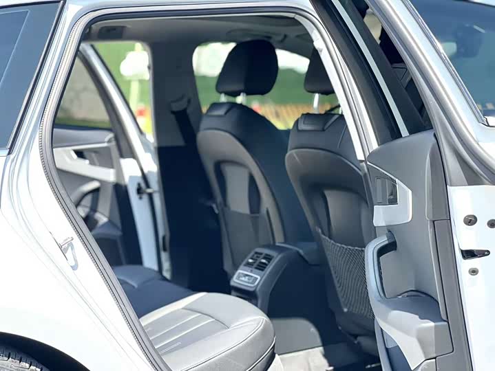 Audi A 4 2020 Avant 40 TFSI — фото 11