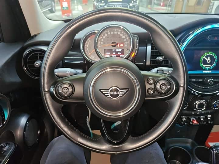 MINI Hatch — фото 11