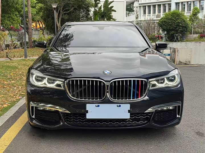 BMW 7 Series 730Li премиум M спортпакет — фото 3