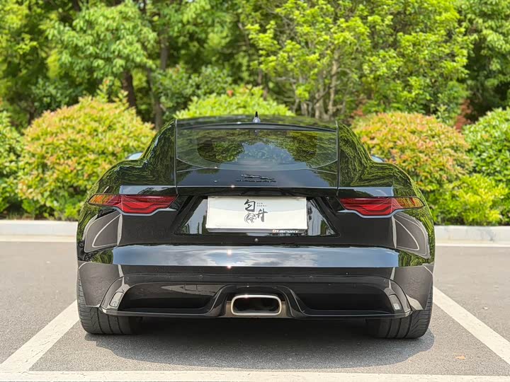 Jaguar F-TYPE 2022 P 300 R-DYNAMIC BLACK — фото 8