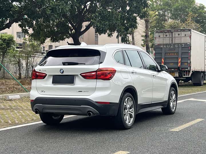 BMW X1 2018 s Drive 20 Li Leading — фото 5