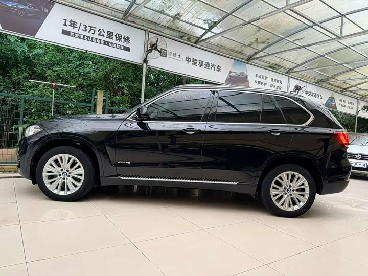 BMW X5 2017 x Drive 28i — фото 5