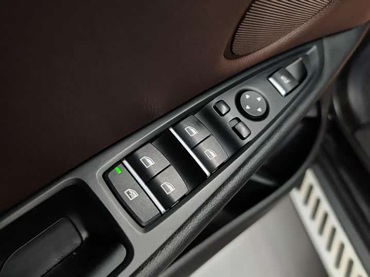 BMW X5 2013 x Drive 35i MSport — фото 18
