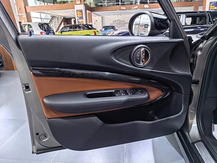 MINI Clubman — фото 15
