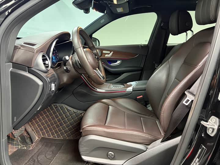 Mercedes-Benz GLC 2021 GLC 300 L 4 MATIC — фото 6
