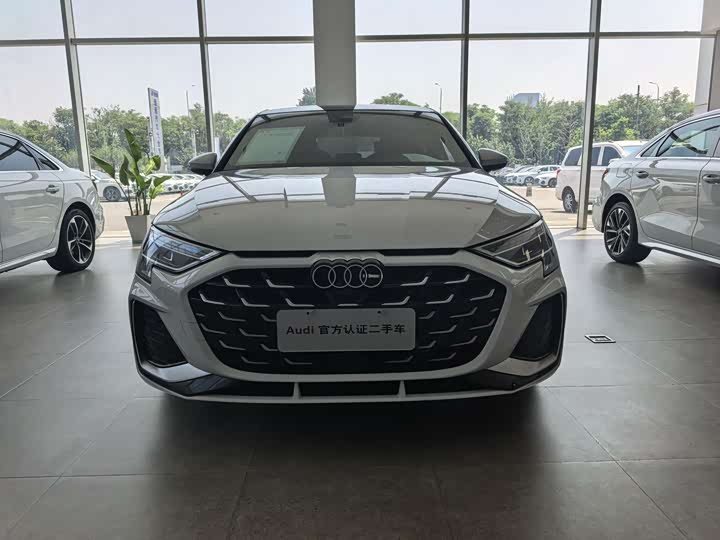 Audi A3 2025 Sportback 35 TFSI — фото 2
