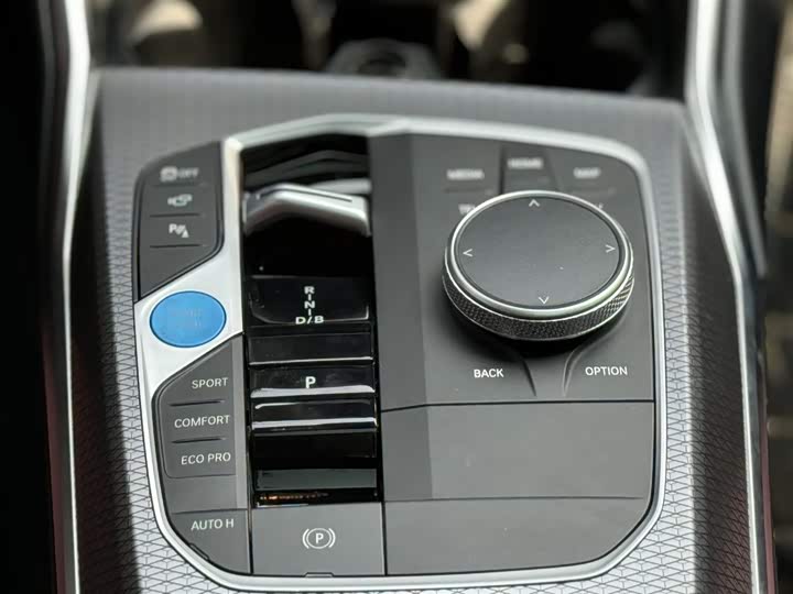 BMW i3 2024 e Drive 40 L — фото 15