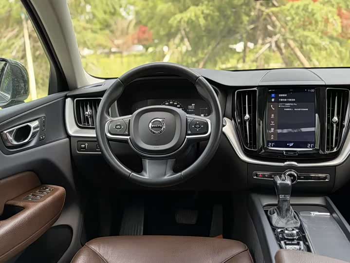 Volvo XC60 2020 T 5 4 WD — фото 23