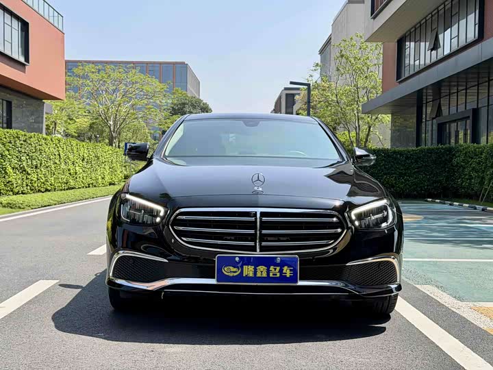 Mercedes-Benz E-Class 2022 E 300 L — фото 2