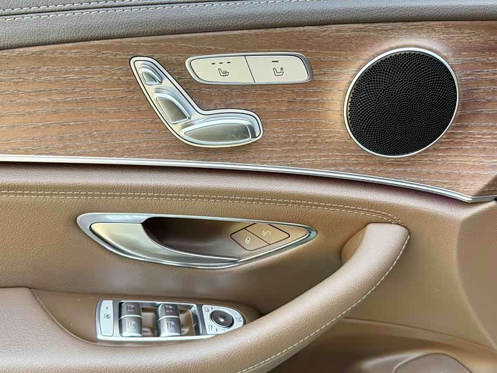 Mercedes-Benz E-Class 2022 E 300 L — фото 9