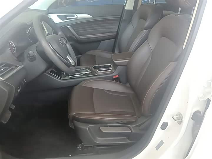 Changan CS35 PLUS 2019 1.6 L AT — фото 15
