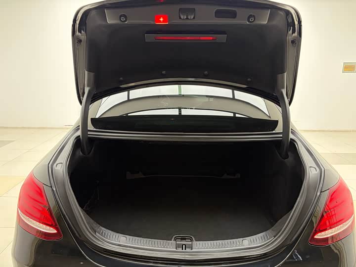 Mercedes-Benz E-Class 2016 E 200 L — фото 11