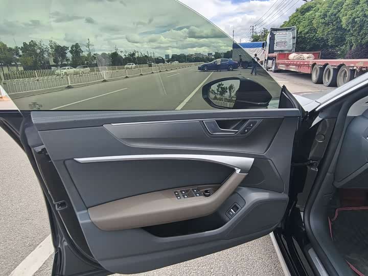 Audi A7L 45 TFSI S-line — фото 10