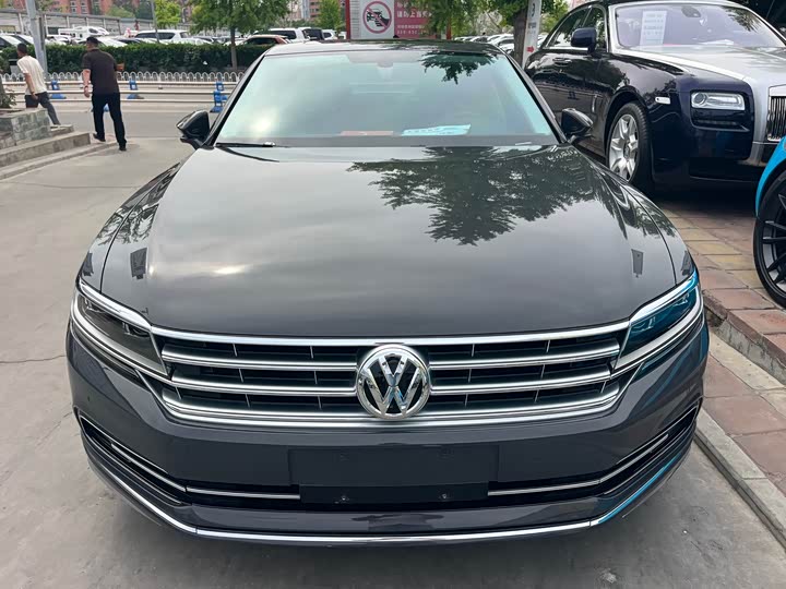 Volkswagen Phideon — фото 2