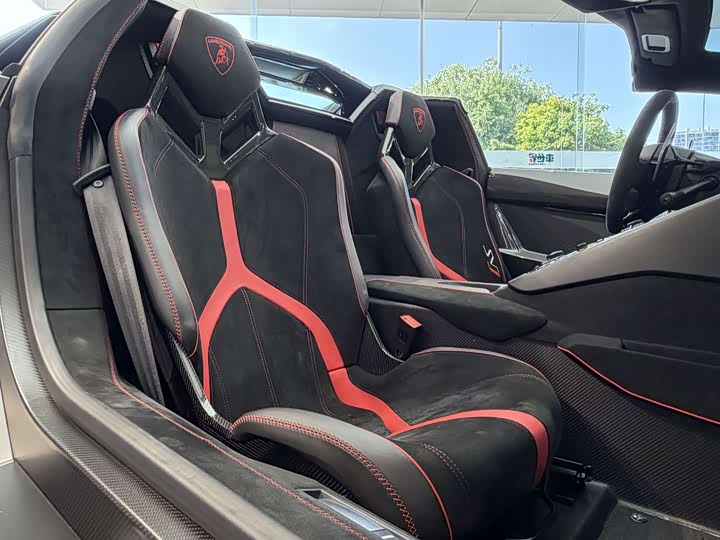 Lamborghini Aventador 2019 Aventador SVJ Roadster — фото 9