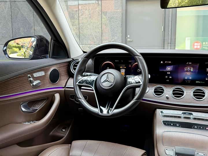 Mercedes-Benz E-Class 2022 E 300 L — фото 17