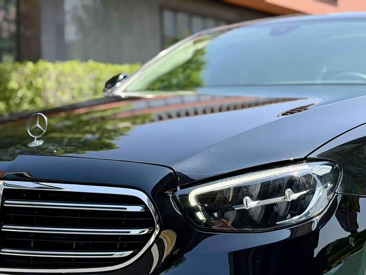 Mercedes-Benz E-Class 2022 E 300 L — фото 7