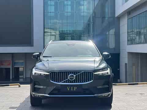 Volvo XC60 2022 B 5 4 WD — фото 10
