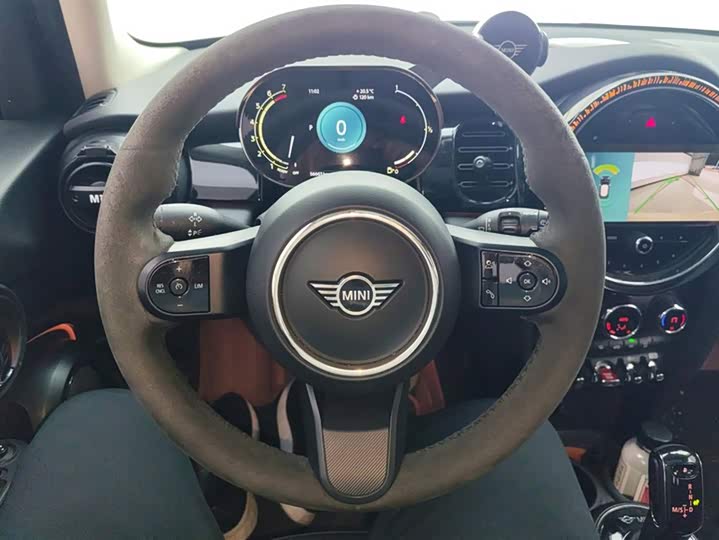 MINI Hatch — фото 15