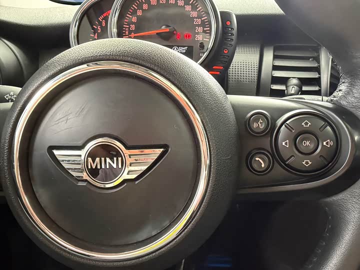 MINI Hatch — фото 16