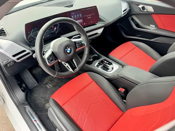 BMW 2-Series 2025 225 L M — фото 8