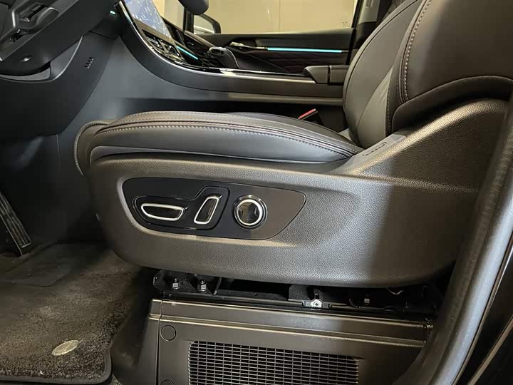 Trumpchi M8 2024 Hybrid — фото 22