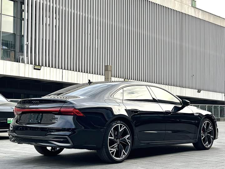 Audi A7L 45 TFSI quattro — фото 10