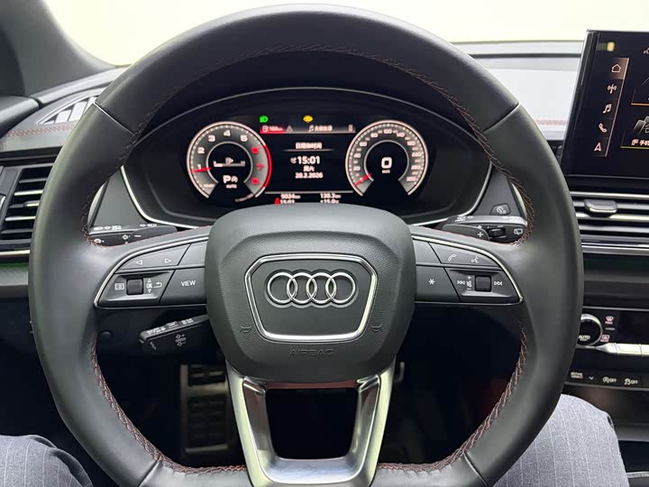 Audi Q5L 2025 40 TFSI — фото 13