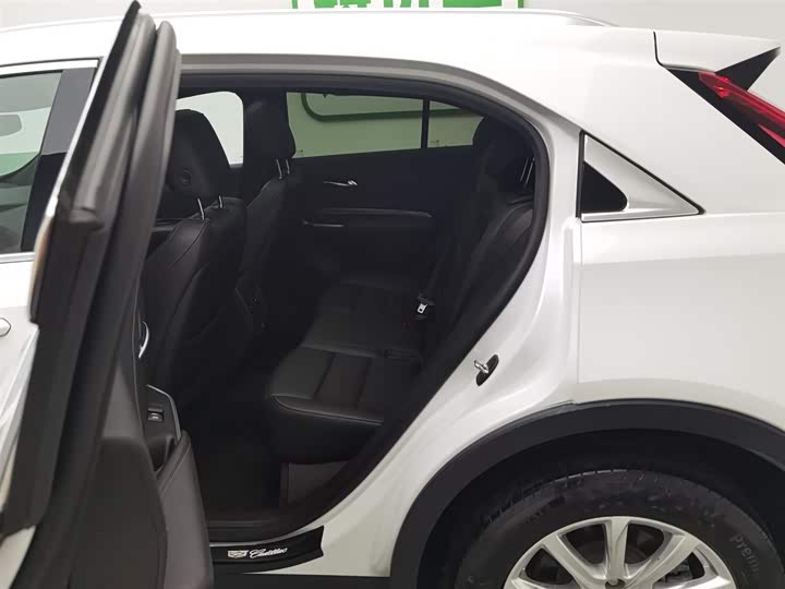 Cadillac XT 4 2020 28 T 2 WD — фото 15