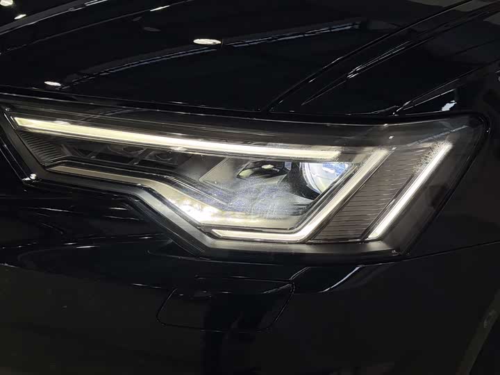 Audi A6L 2020 55 TFSI e quattro — фото 8