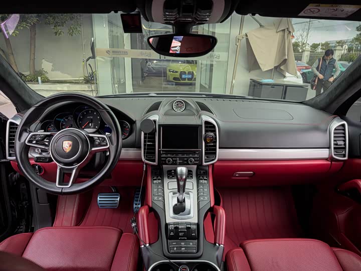 Porsche Cayenne 2016 Cayenne GTS 3.6 T — фото 17