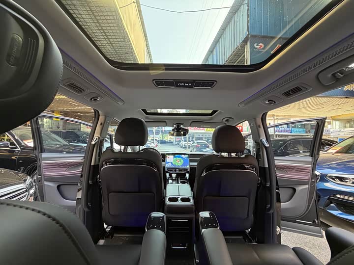 Trumpchi M8 2024 400 T — фото 23