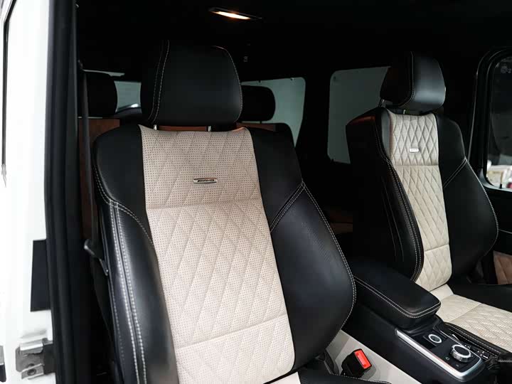 Mercedes-Benz G-Class 2016 AMG G 63 Edition 463 — фото 34