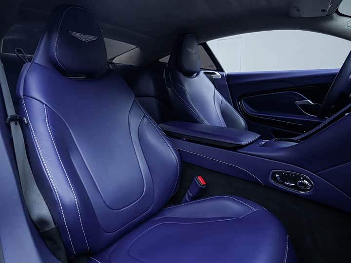 Aston Martin DB11 2019 4.0 T V 8 Coupe — фото 12
