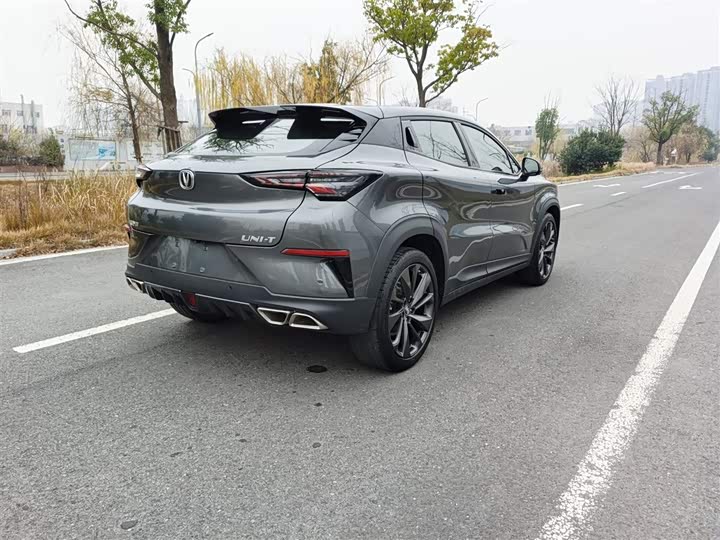 Changan UNI-T 2020 1.5 T Premium — фото 24