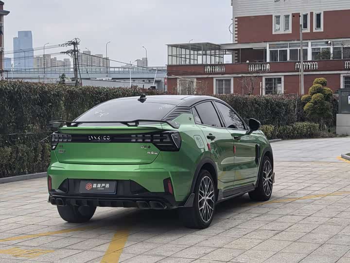 Lynk & Co 05 2022 05+ 2.0 TD AT — фото 12