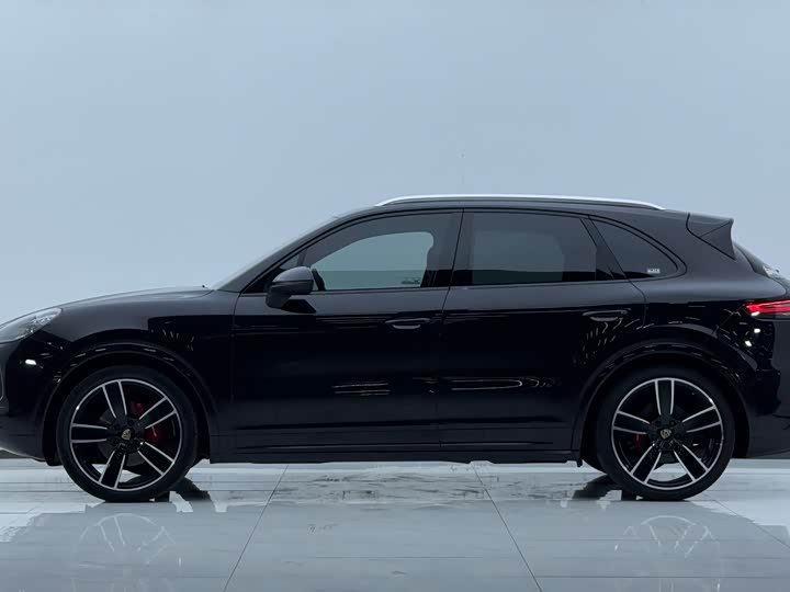 Porsche Cayenne 2018 Cayenne 3.0 T — фото 26