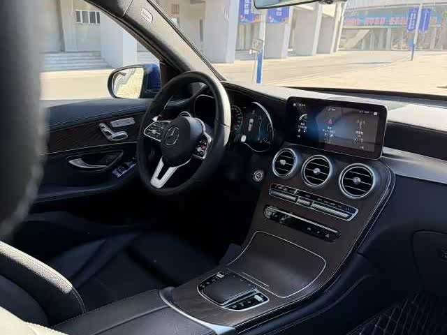 Mercedes-Benz GLC 2020 GLC 260 L 4 MATIC Luxury — фото 14