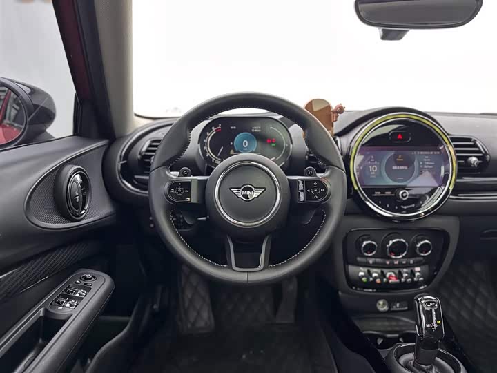 MINI Clubman — фото 9