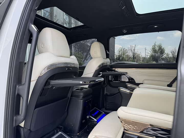 Trumpchi M8 2023 400 T — фото 7