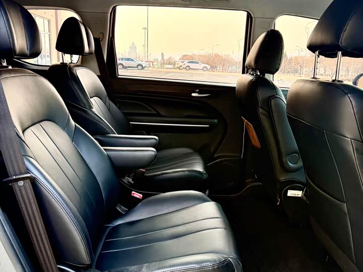 Trumpchi M6 2021 270 T DCT ( ) — фото 12